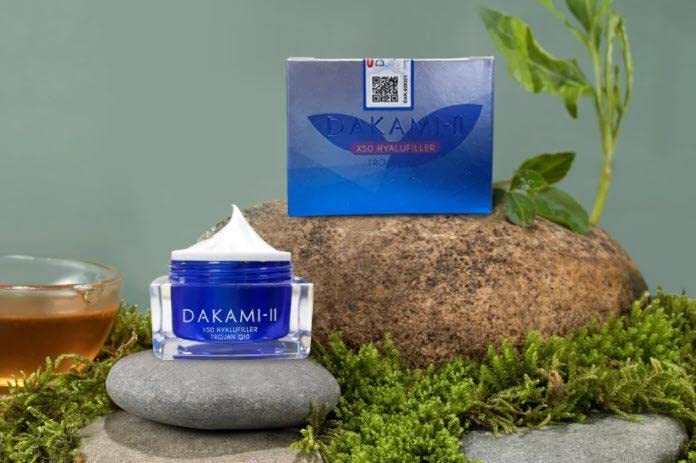 Dakami Anti Aging Cream for Women, Face Moisturizer, Day and Night Cream, Anti-Aging Face, Whitening Essence and reduce Wrinkles (01 Box)