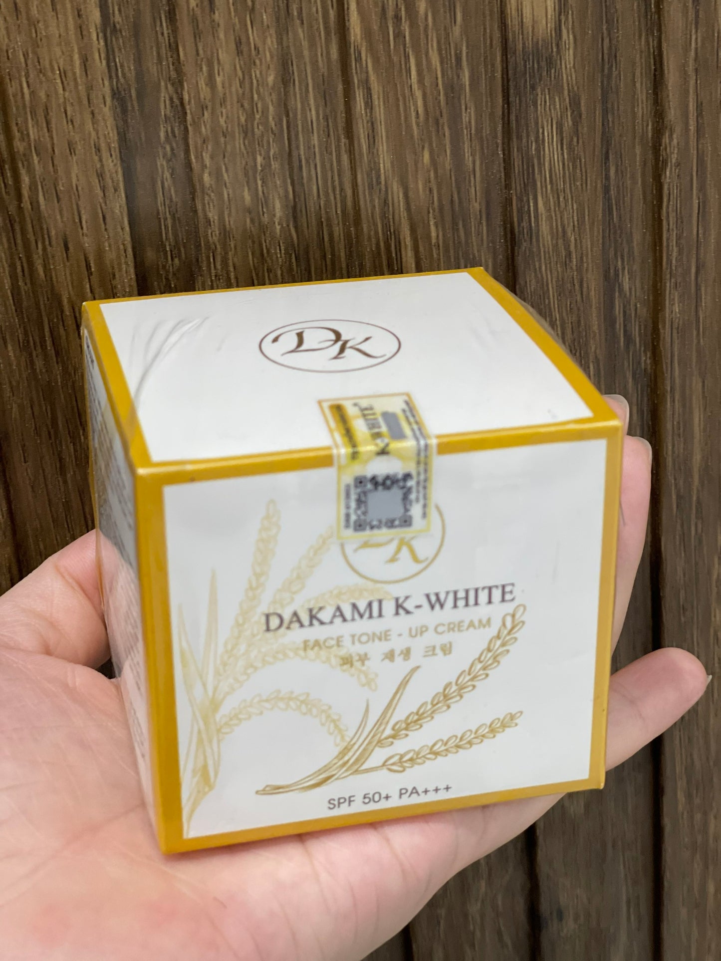 Dakami K-White Kem Dưỡng Da Ban Ngày