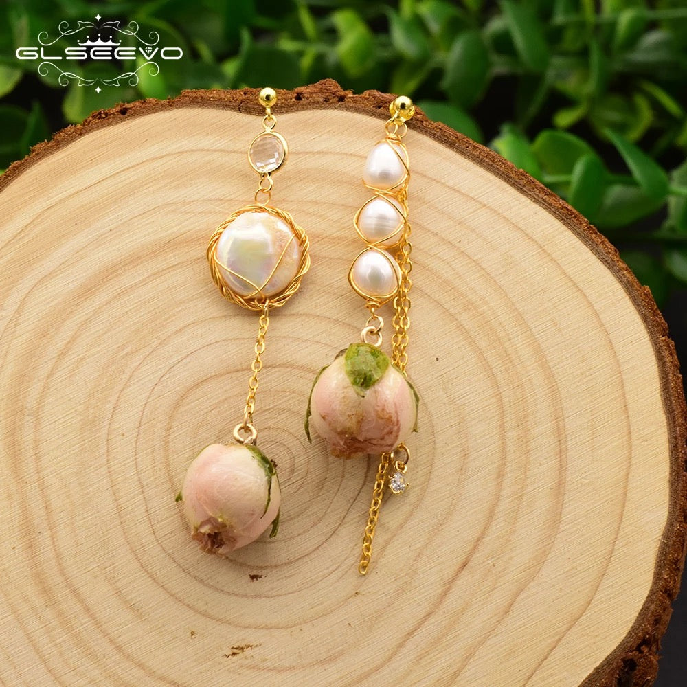 Elegant Women Natural Freshwater Pearl Earrings Flower Stud Earings