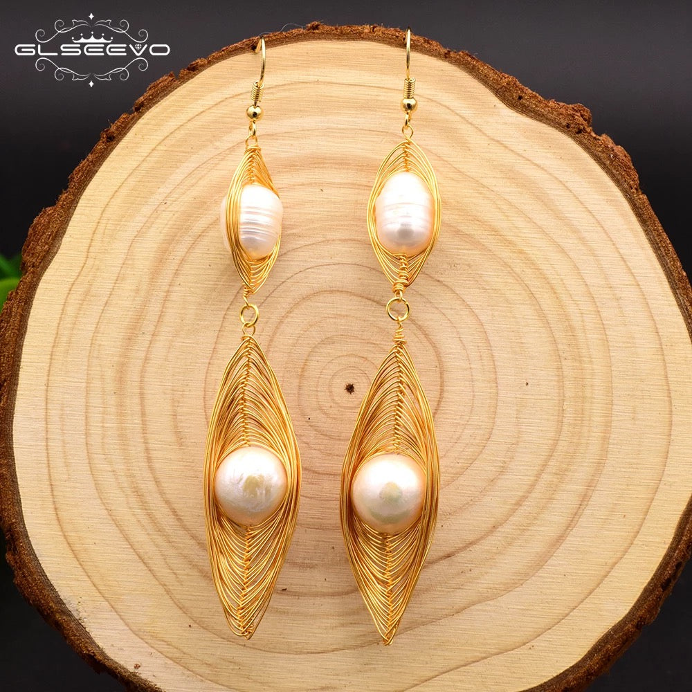 New Design Oval Cultured Beautiful Pearl Dangle Hook Earing For Women