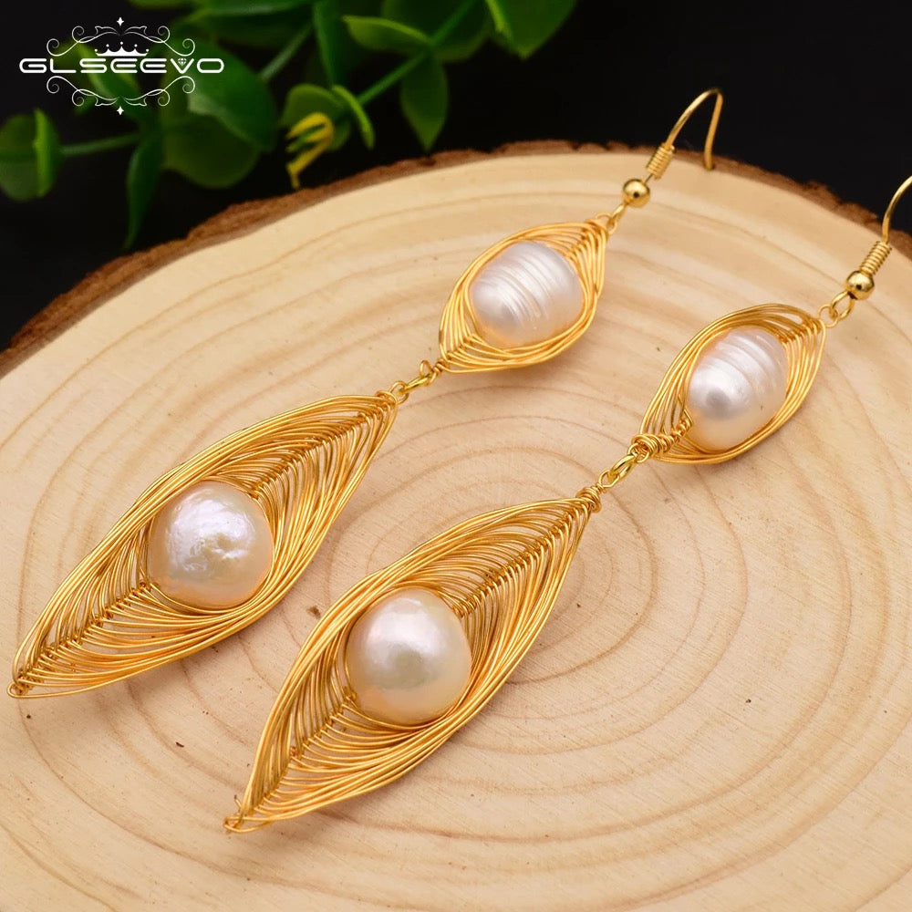 New Design Oval Cultured Beautiful Pearl Dangle Hook Earing For Women