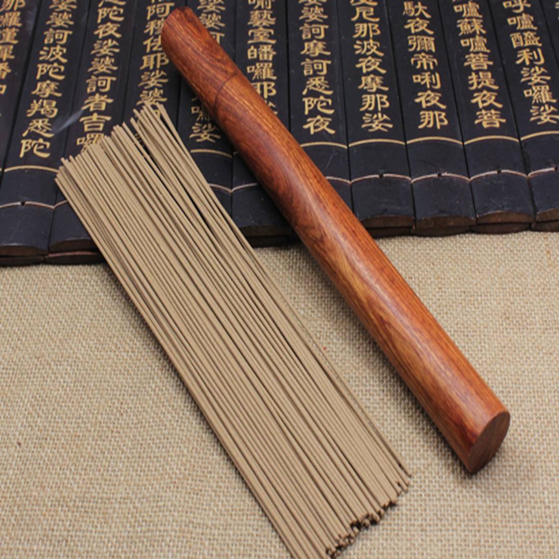 Agarwood Incense Stick Without Toothpick (100 Stick\Box) - From Vietnam Natural Agarwood, Used in Meditation, Reduce stress Increase Creativity, Helps To Calm mind